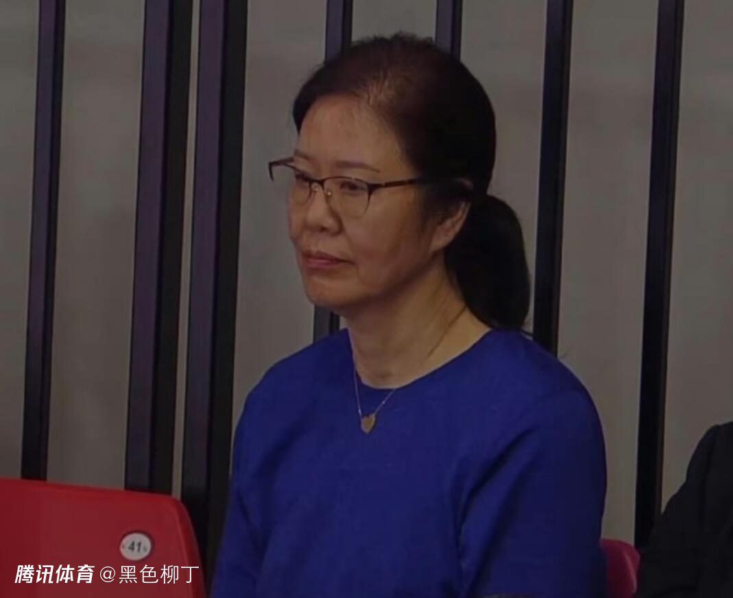 彩蛋藏在细节里《飞驰人生》未来飞向哪《飞驰人生》总是埋藏了等待观众挖掘的许多彩蛋细节。